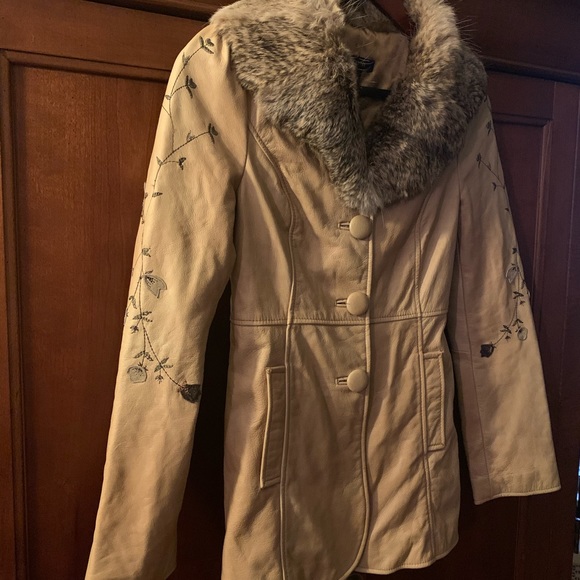 Leather Embroidered jacket - Picture 10 of 11